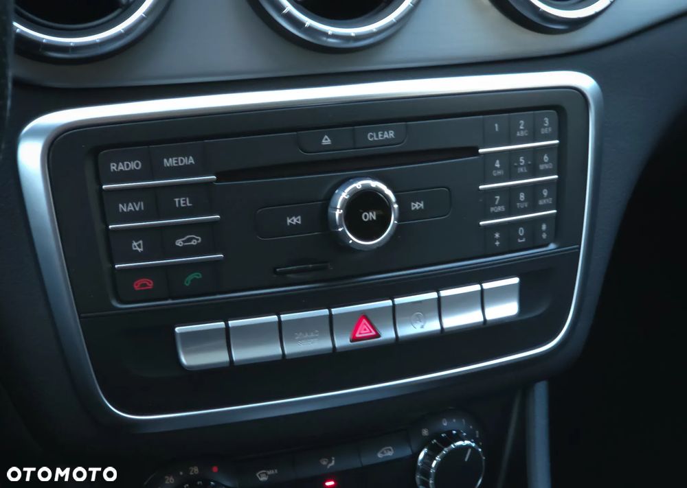 Mercedes-Benz CLA 180 (CDI) d AMG Line - 32