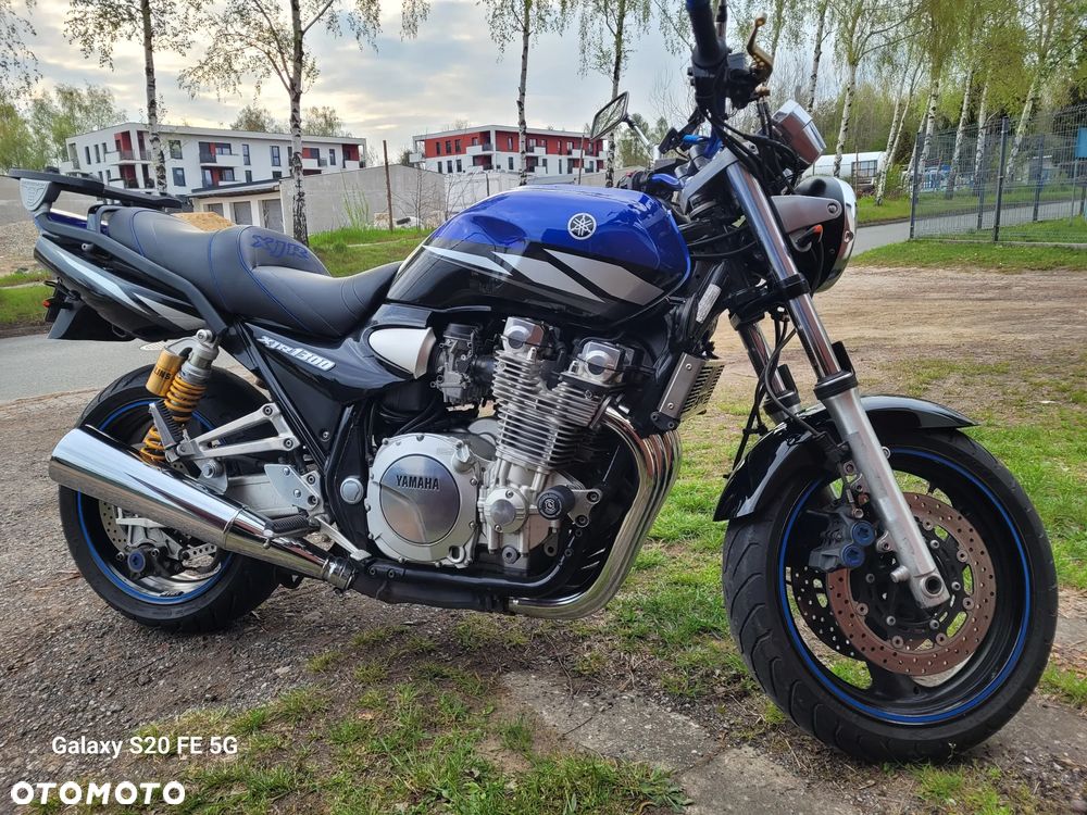 Yamaha XJR