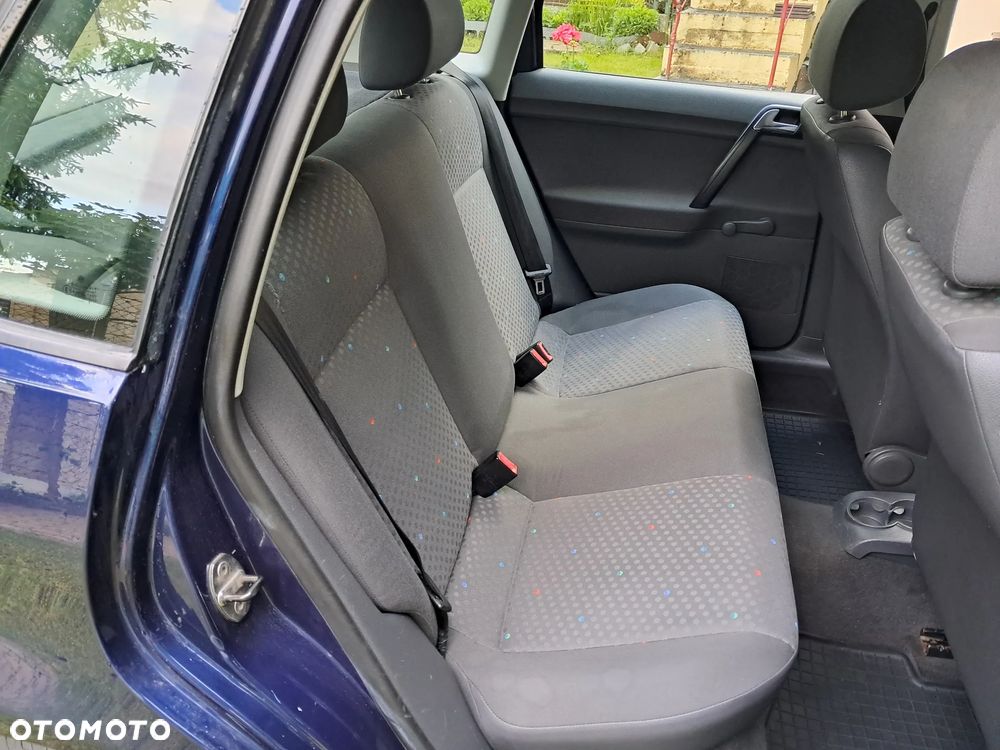 Volkswagen Polo 1.4 16V Comfortline - 11