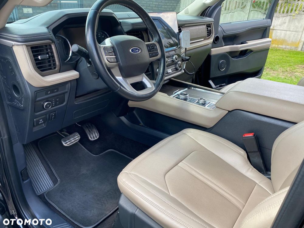 Ford Expedition - 10