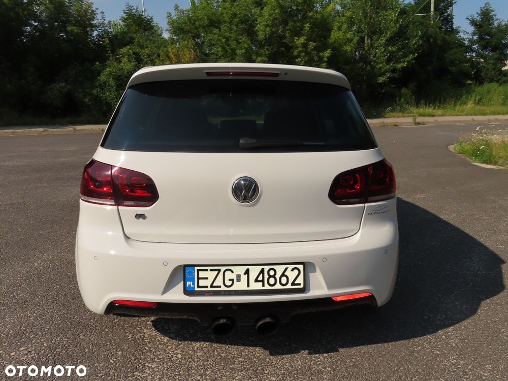 Volkswagen Golf - 6
