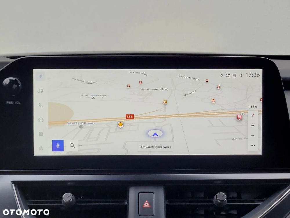 Lexus UX 300h F Sport Design - 17