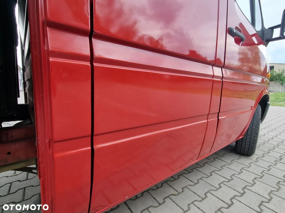 Mercedes-Benz Sprinter - 9