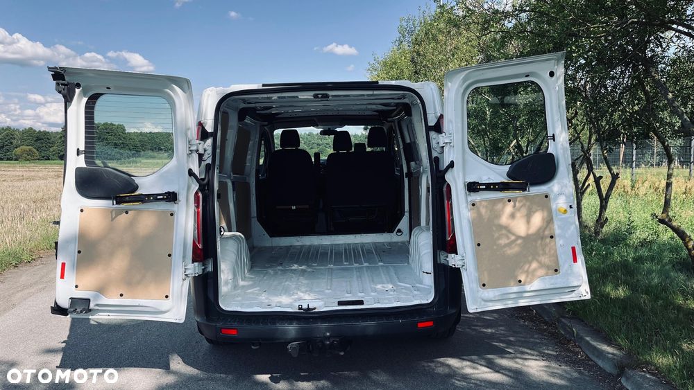 Ford Transit Custom - 13