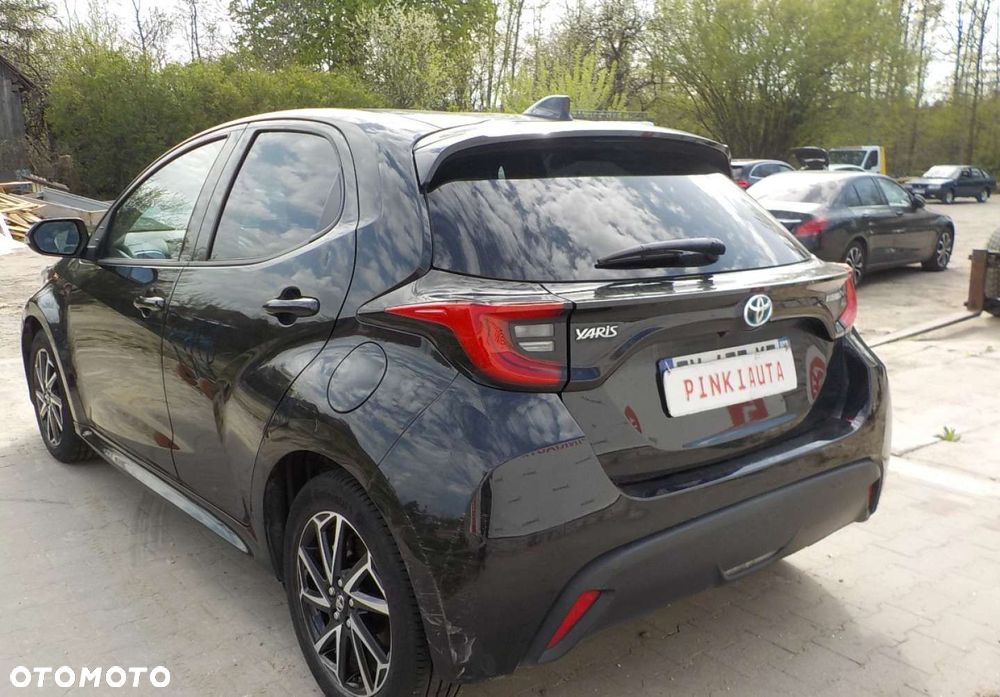 Toyota Yaris - 11