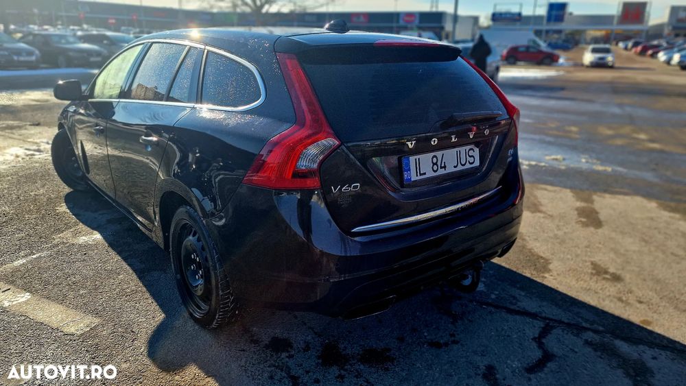 Volvo V60 D6 Plug-In-Hybrid AWD Geartronic Summum - 3