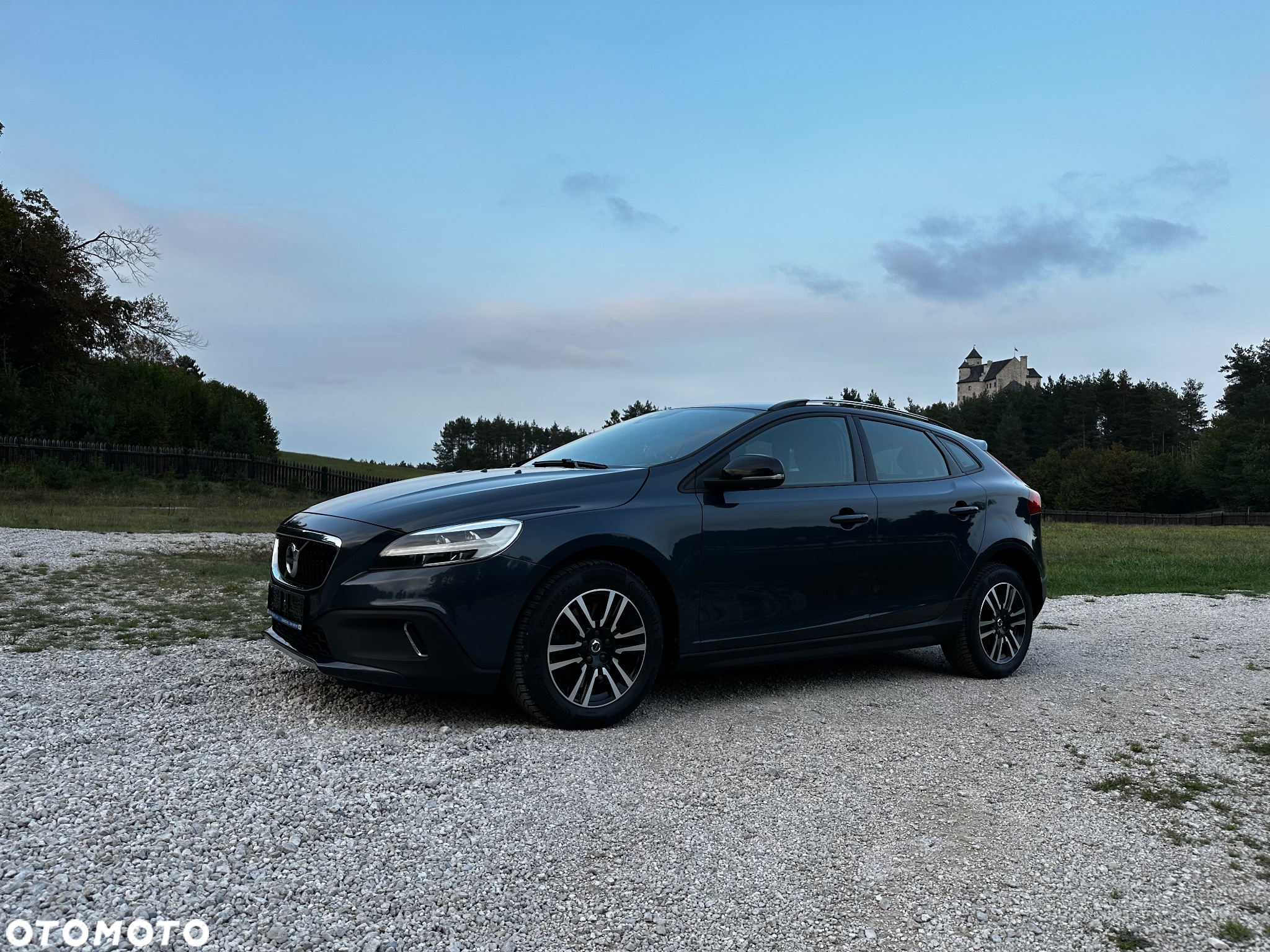 Volvo V40 Cross Country D3 Drive-E Momentum - 3