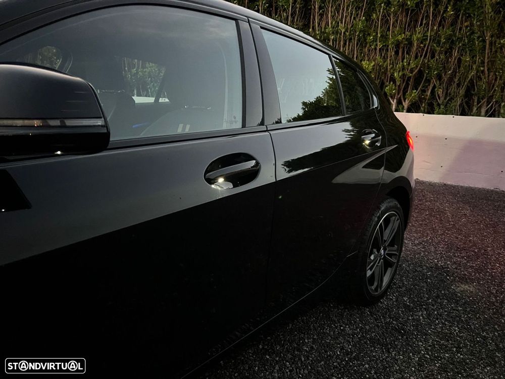 BMW 118 d Line Urban - 23