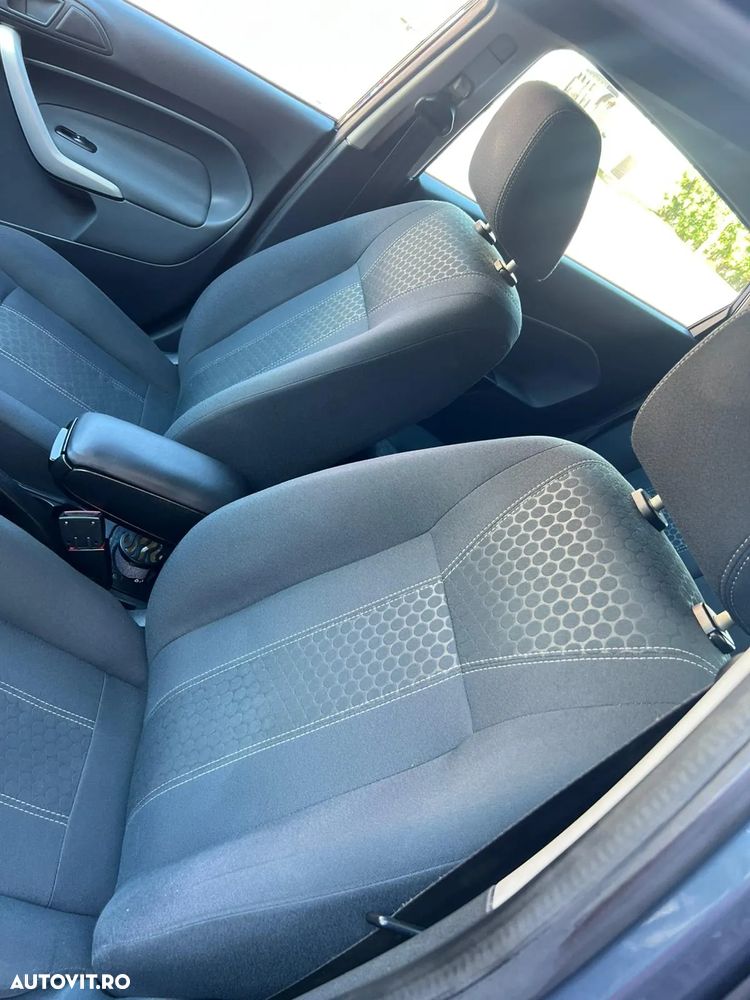 Ford Fiesta 1.4i Titanium - 17