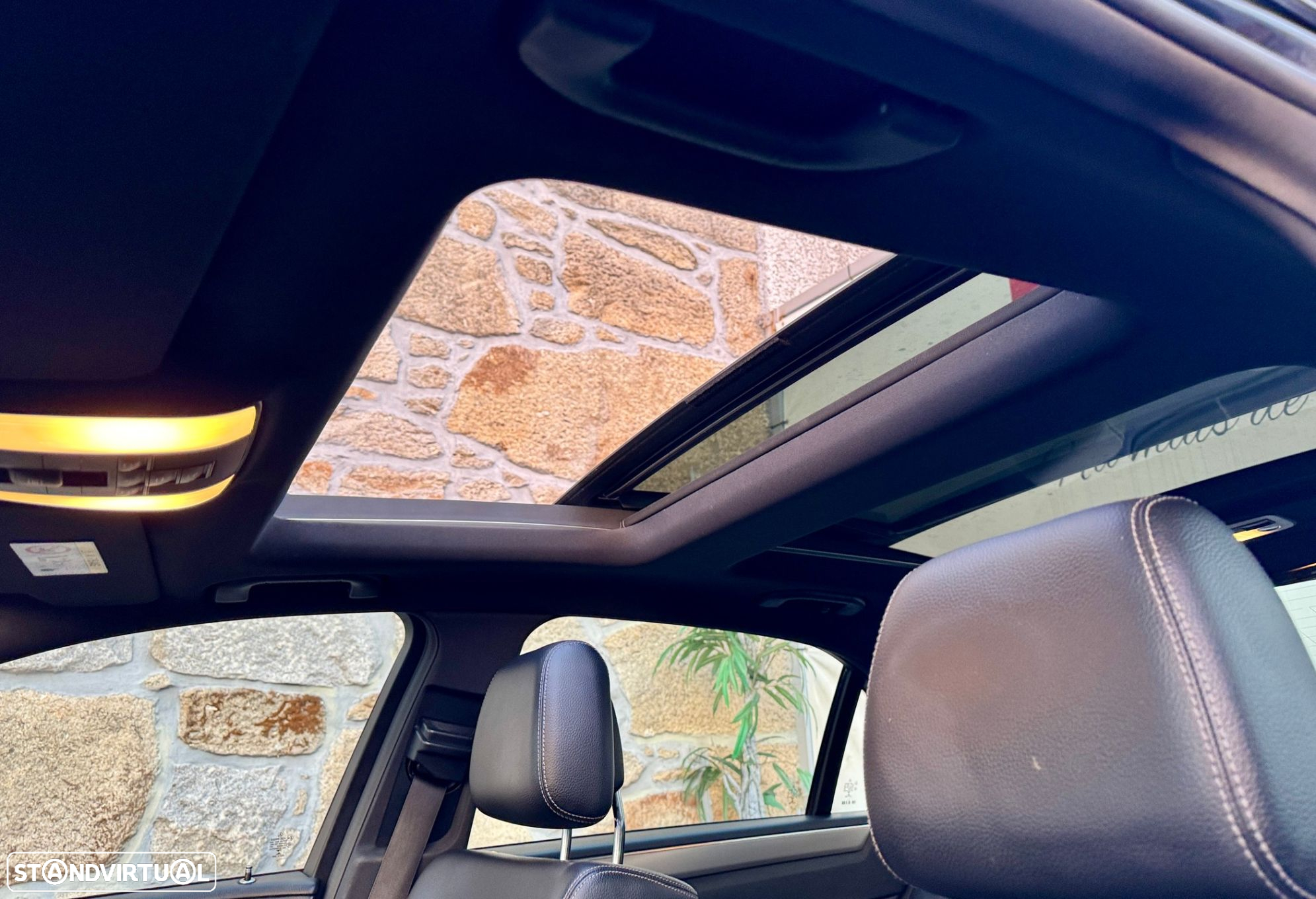 Mercedes-Benz E 300 Bluetec Hybrid Avantgarde - 20