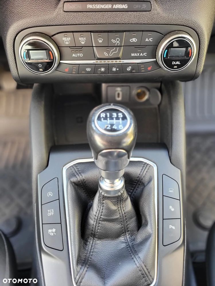 Ford Focus 1.5 EcoBoost Titanium ASS - 16