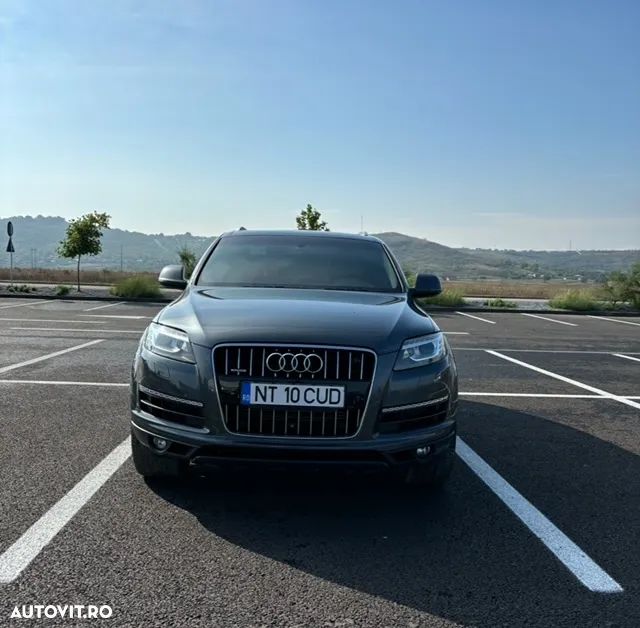 Audi Q7 - 1