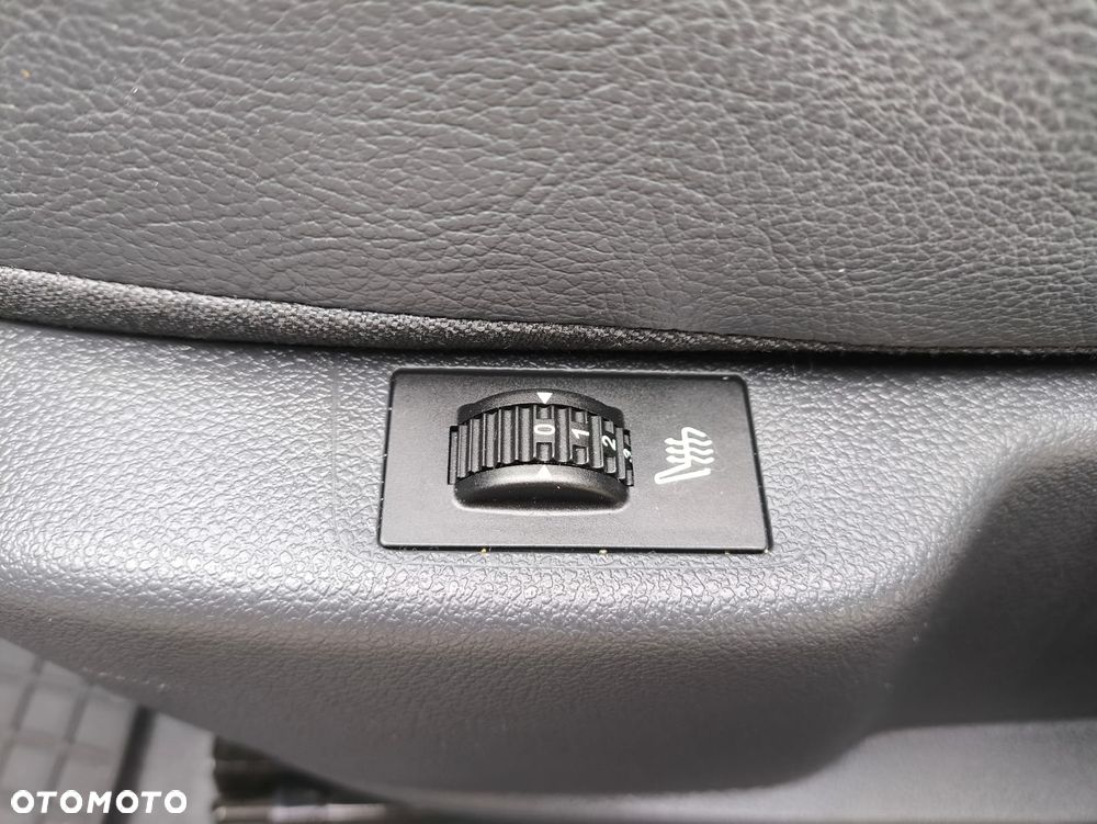 Peugeot 3008 HDi 150 Allure - 34