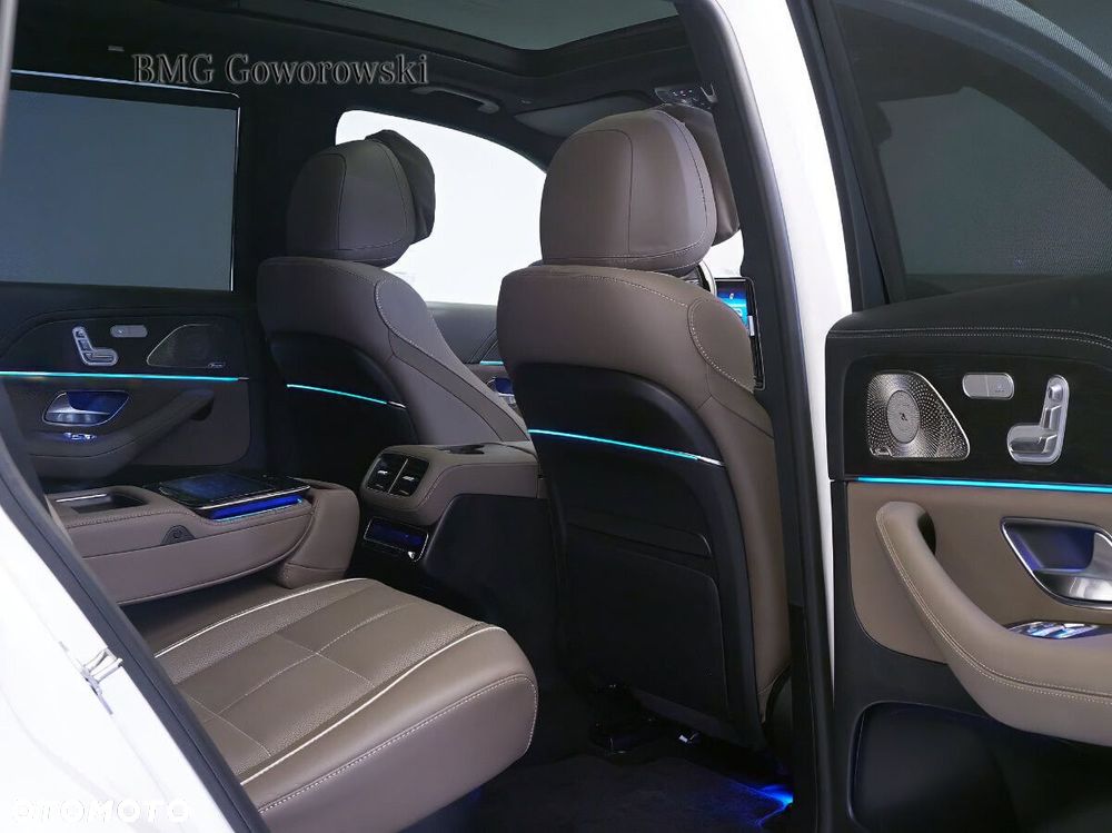 Mercedes-Benz GLS - 11