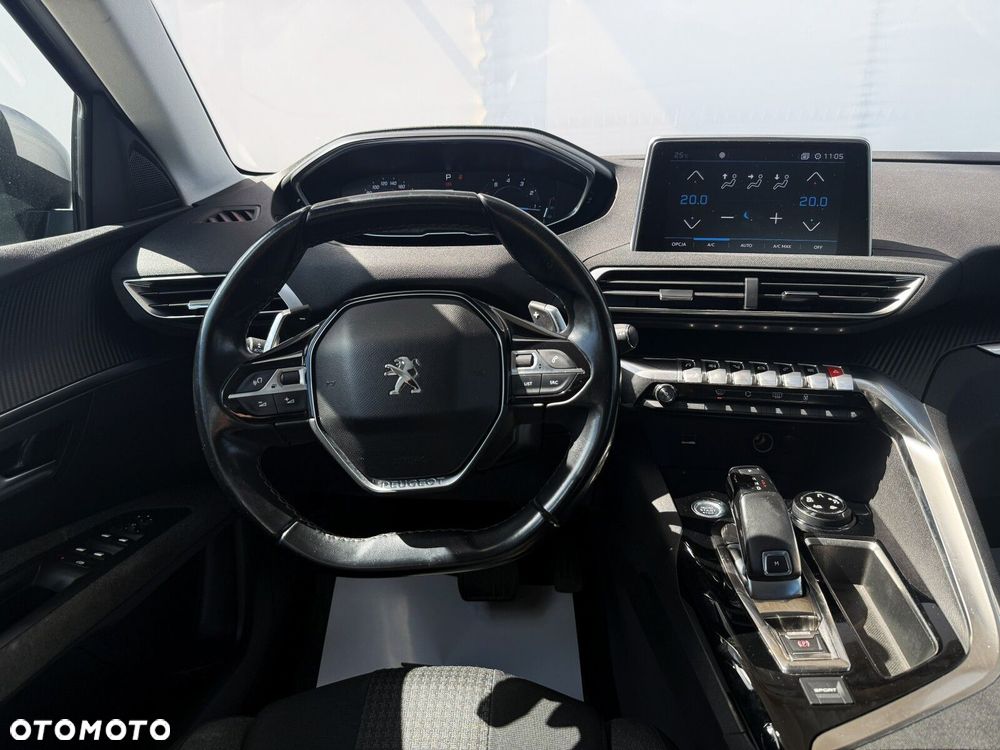 Peugeot 3008 1.6 PureTech GPF Allure S&S EAT8 - 18