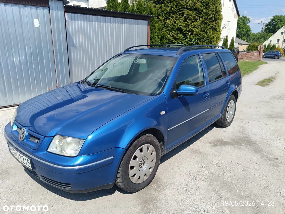 Volkswagen Golf - 1