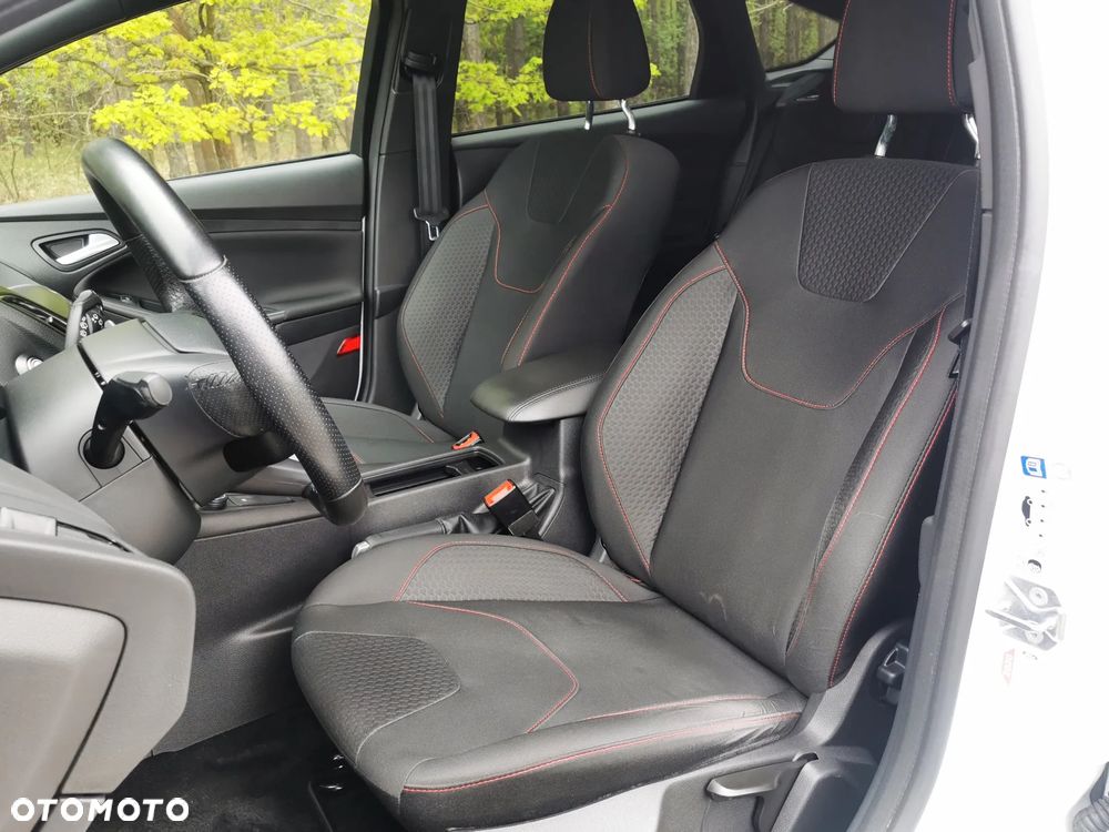 Ford Focus 1.5 EcoBoost STart-Stopp-System ST-LINE - 30