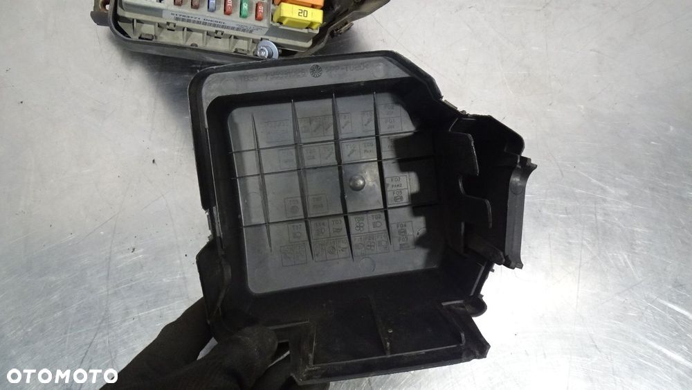 SKRZYNKA BEZPIECZNIKÓW FIAT DOBLO I LIFT 1.2 - 4