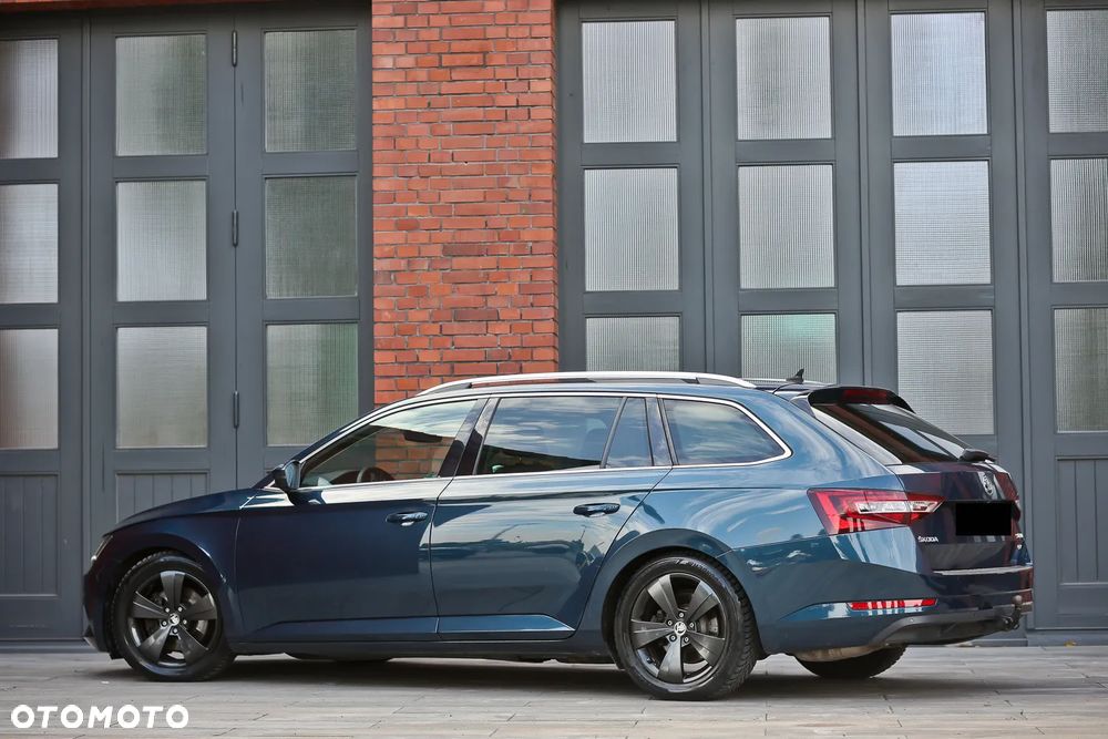 Skoda Superb 2.0 TDI 4x4 DSG Style - 11