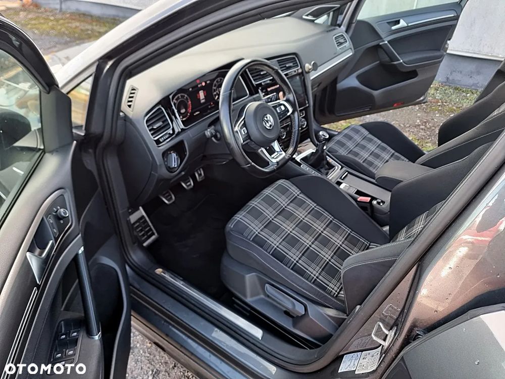 Volkswagen Golf Variant GTD BlueMotion Technology - 27