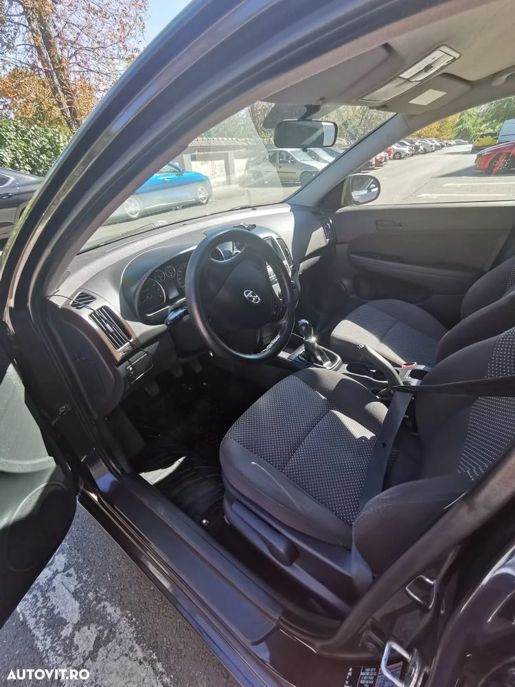 Hyundai i30 1.4 DOHC GL CLASSIC - 4