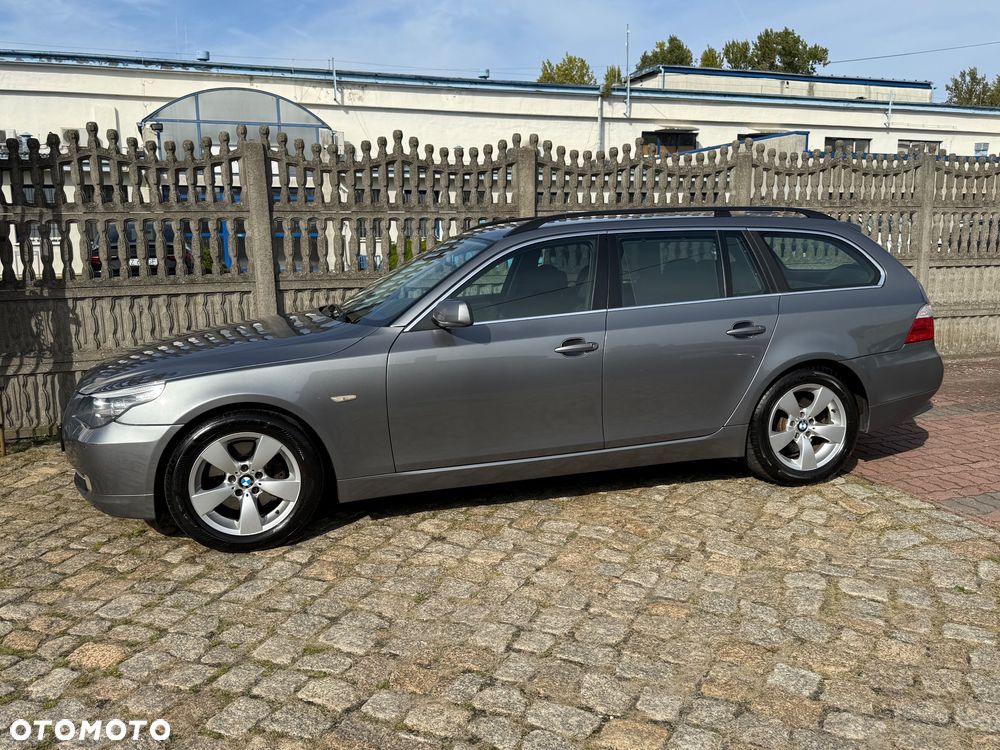 BMW Seria 5 525d - 17