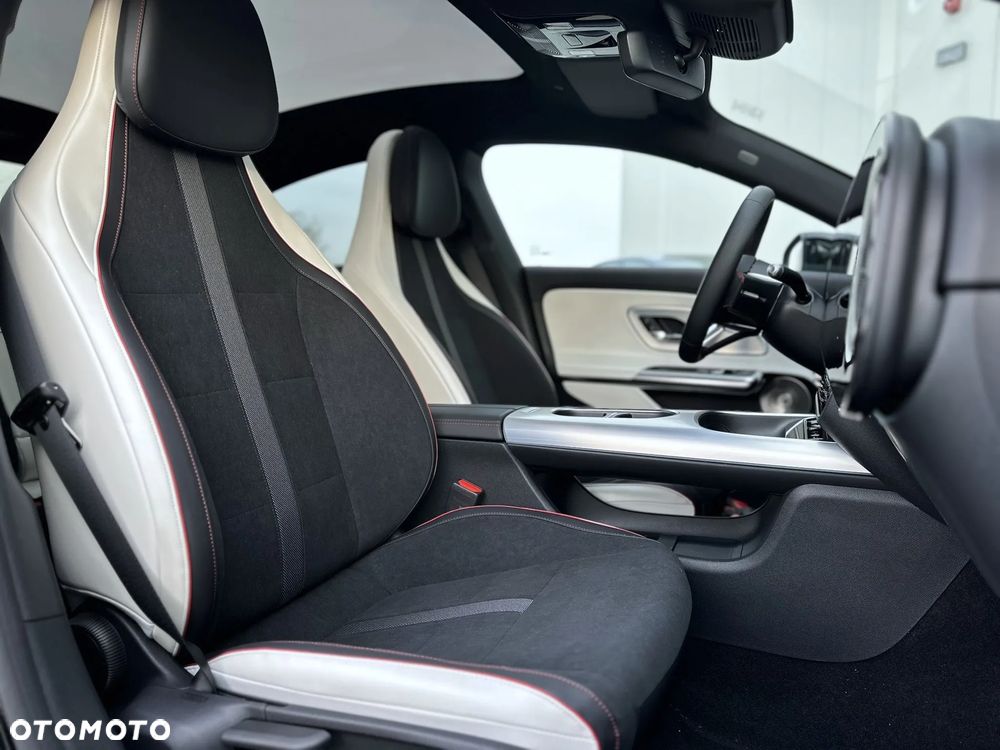 Mercedes-Benz CLA - 28