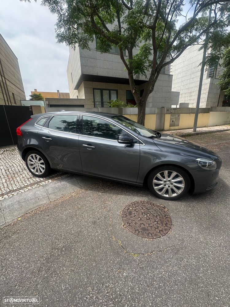Volvo V40 D2 Momentum - 7