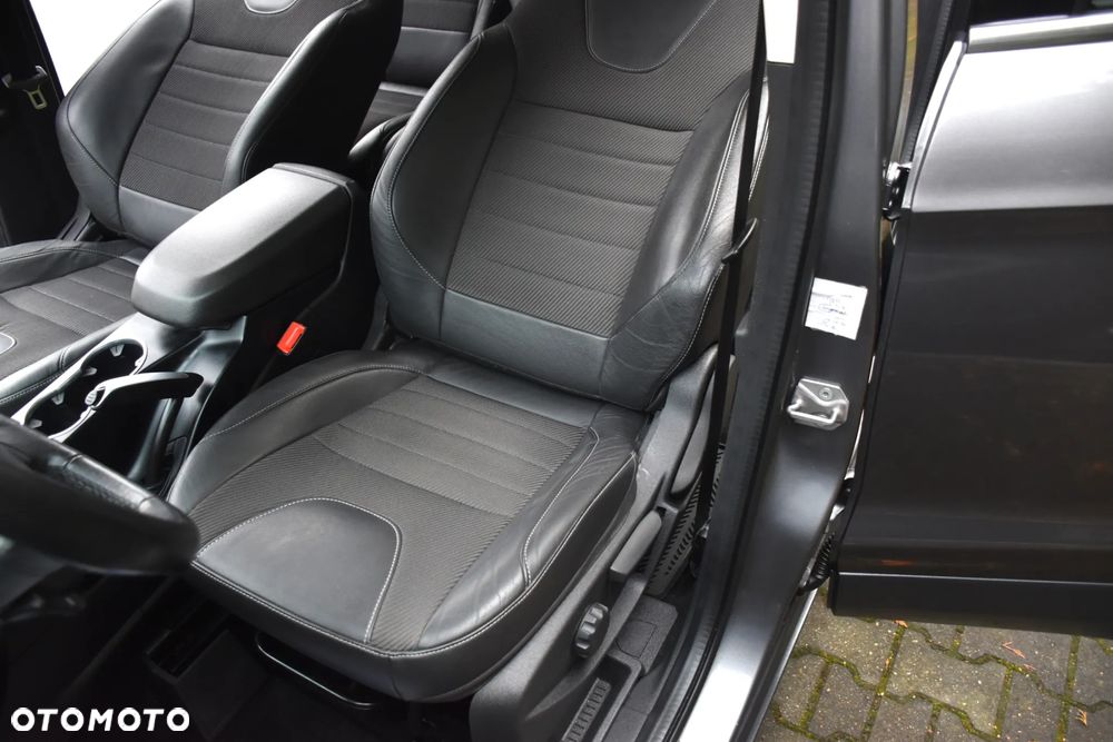 Ford Kuga ver-2-0-tdci-4x4-titanium - 13