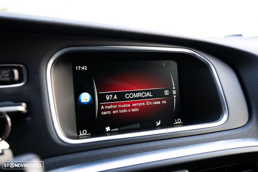 Volvo V40 Cross Country 2.0 D2 Volvo Ocean Race - 14