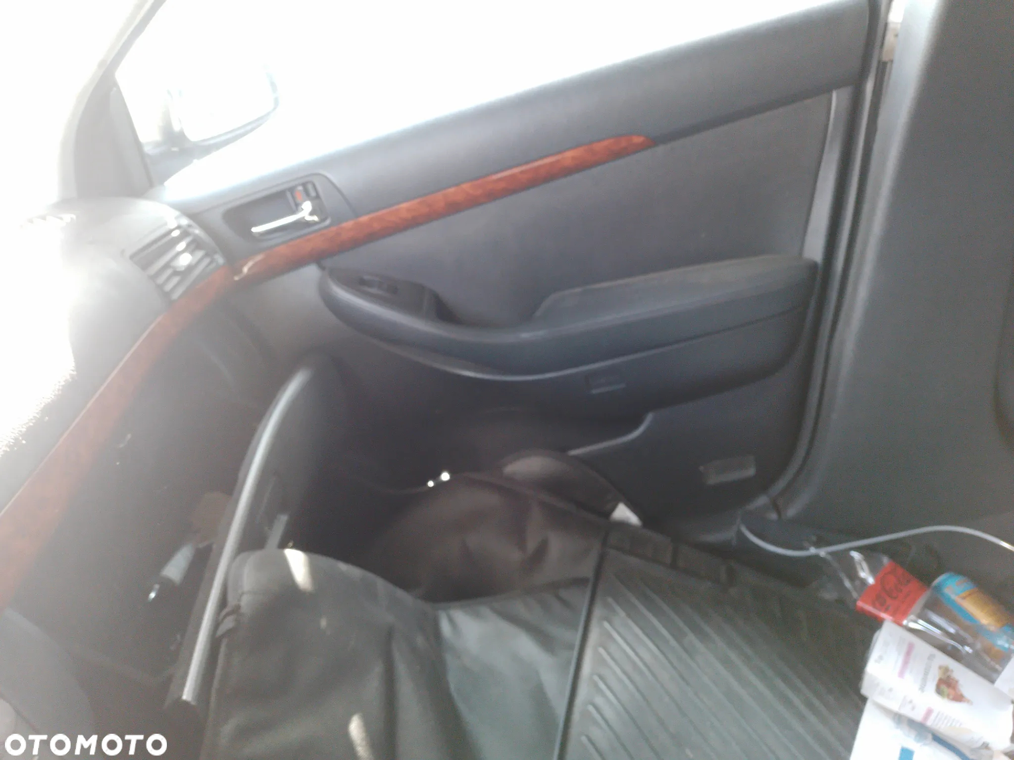 TOYOTA AVENSIS T25 2.0 VVT-i  03-06  209  ZDERZAK PRZÓD PRZEDNI - 26
