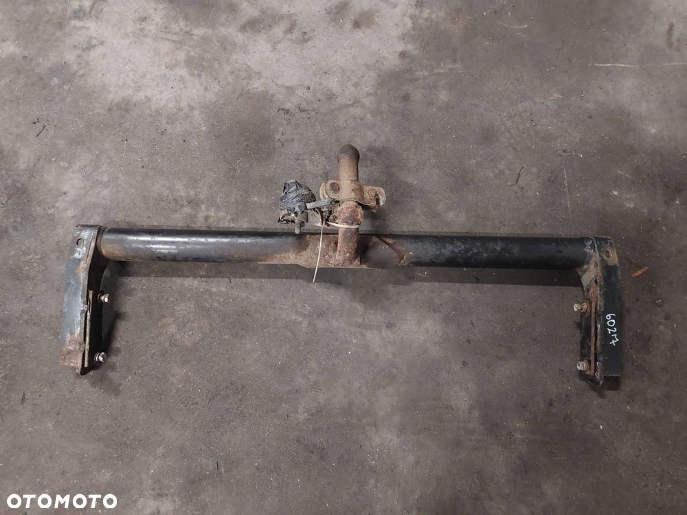 HAK HOLOWNICZY VOLKSWAGEN PASSAT B3 SEDAN - 2