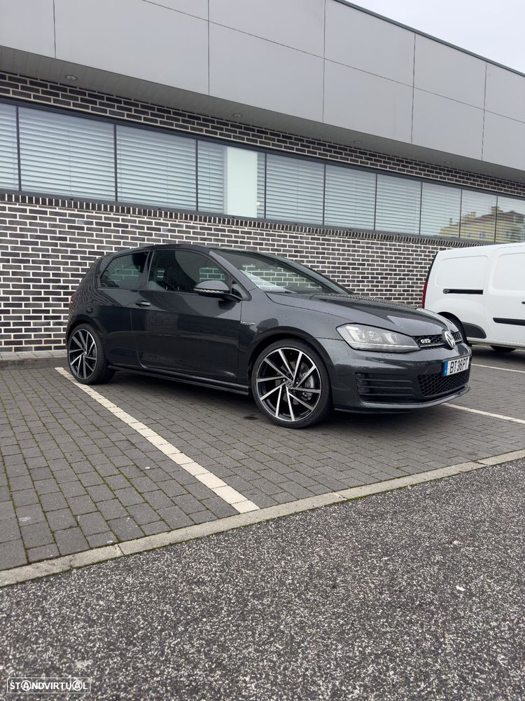 VW Golf 2.0 TDi GTD DSG - 2