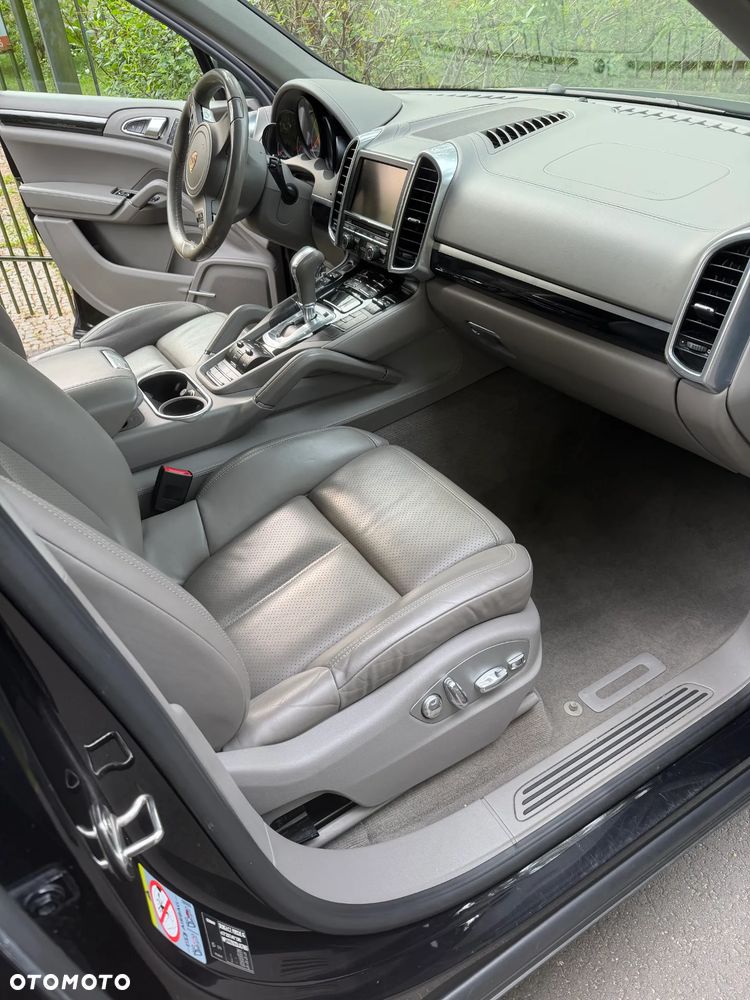 Porsche Cayenne Tiptronic S - 4