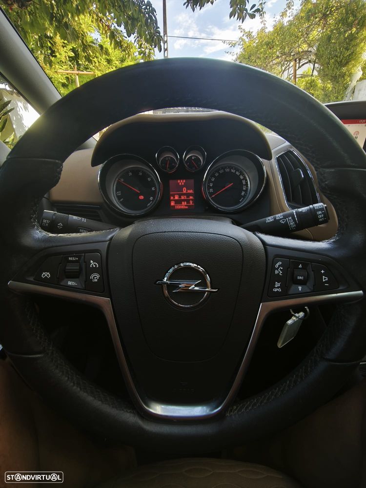 Opel Zafira 1.6 CDTi Cosmo - 27