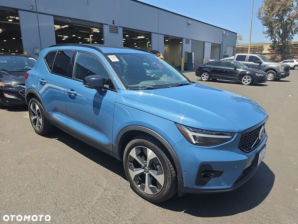 Volvo XC 40 B5 B AWD Ultimate Dark - 1