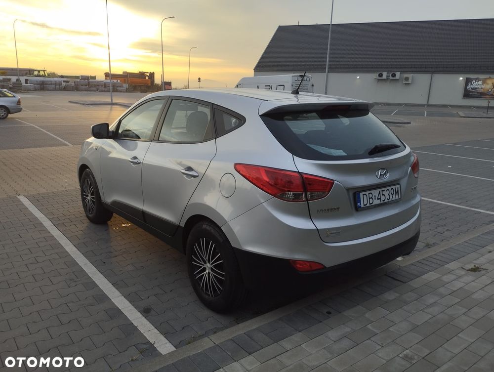 Hyundai ix35 1.6 2WD Fifa World Cup Edition - 4