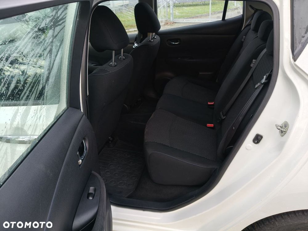 Nissan Leaf 30kWh Acenta - 13