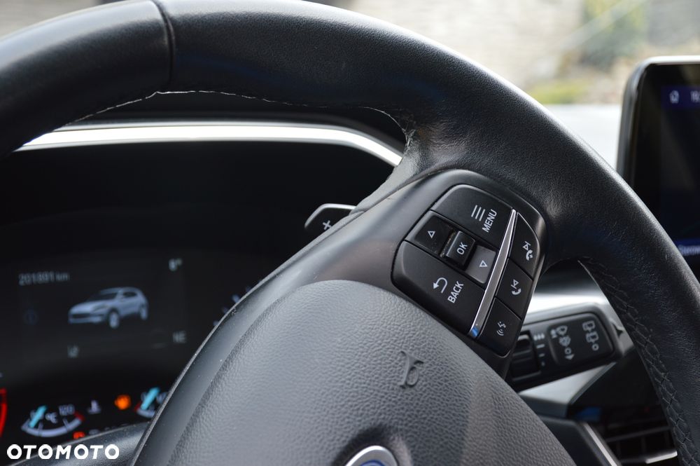 Ford Kuga 2.0 EcoBlue 4x4 TITANIUM - 34