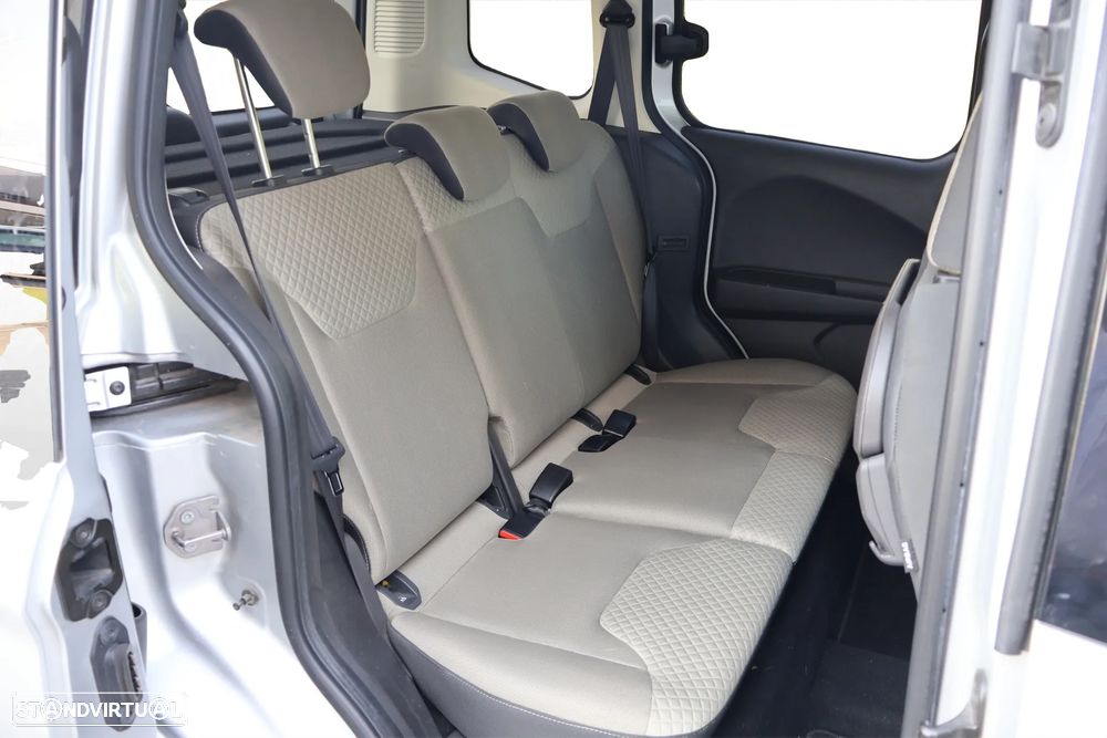 Ford Tourneo Courier 1.0 EcoBoost Ambiente - 11