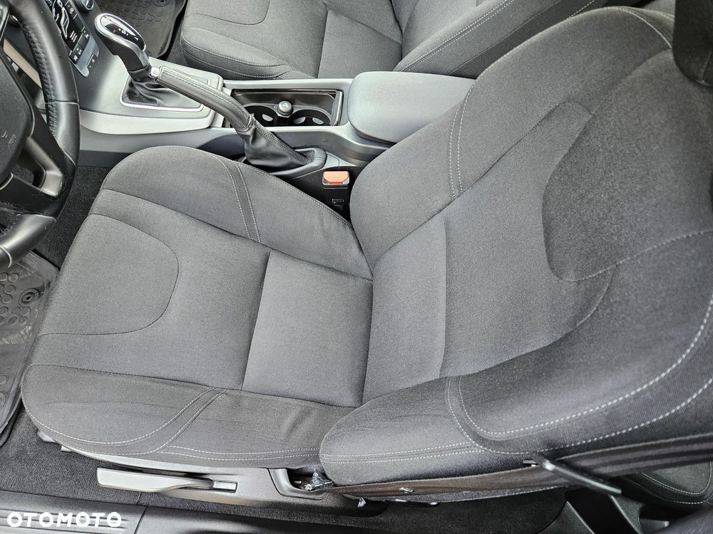Volvo V40 T4 Kinetic - 13
