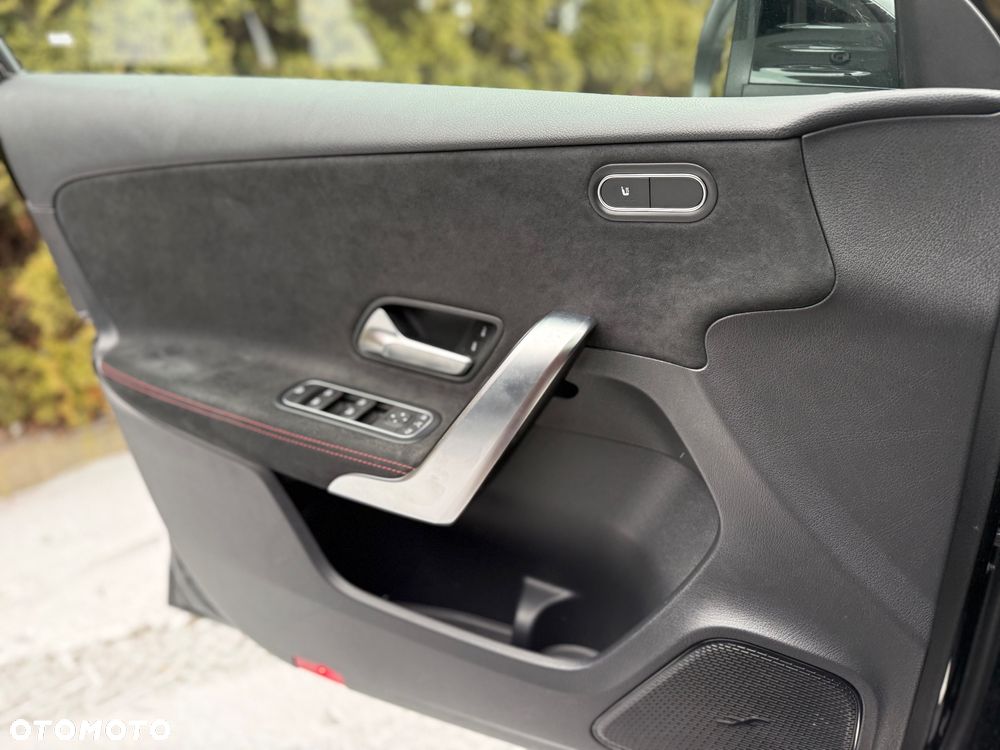 Mercedes-Benz Klasa A 200 d 8G-DCT AMG Line - 19