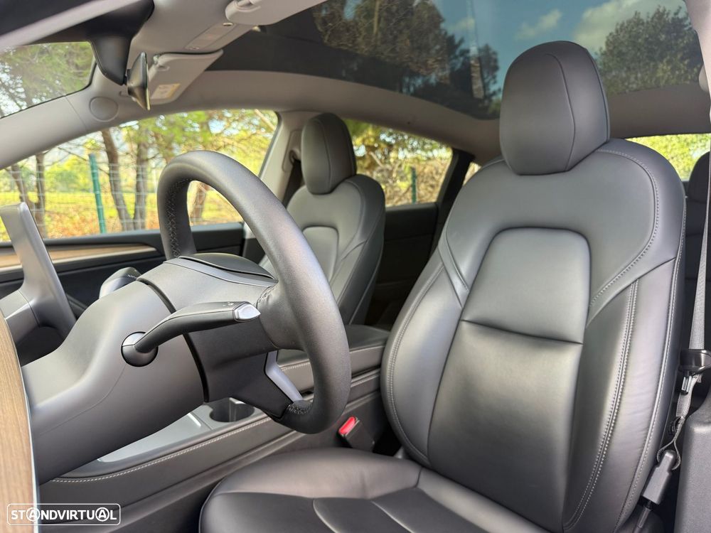 Tesla Model Y Long Range Tração Integral - 28