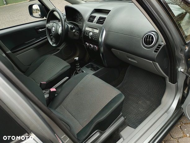 Suzuki SX4 1.9 DDiS 4WD GS / Premium - 9