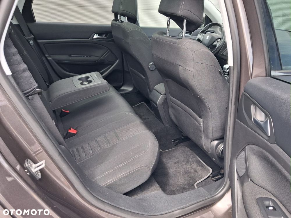 Peugeot 308 155 THP Allure - 24