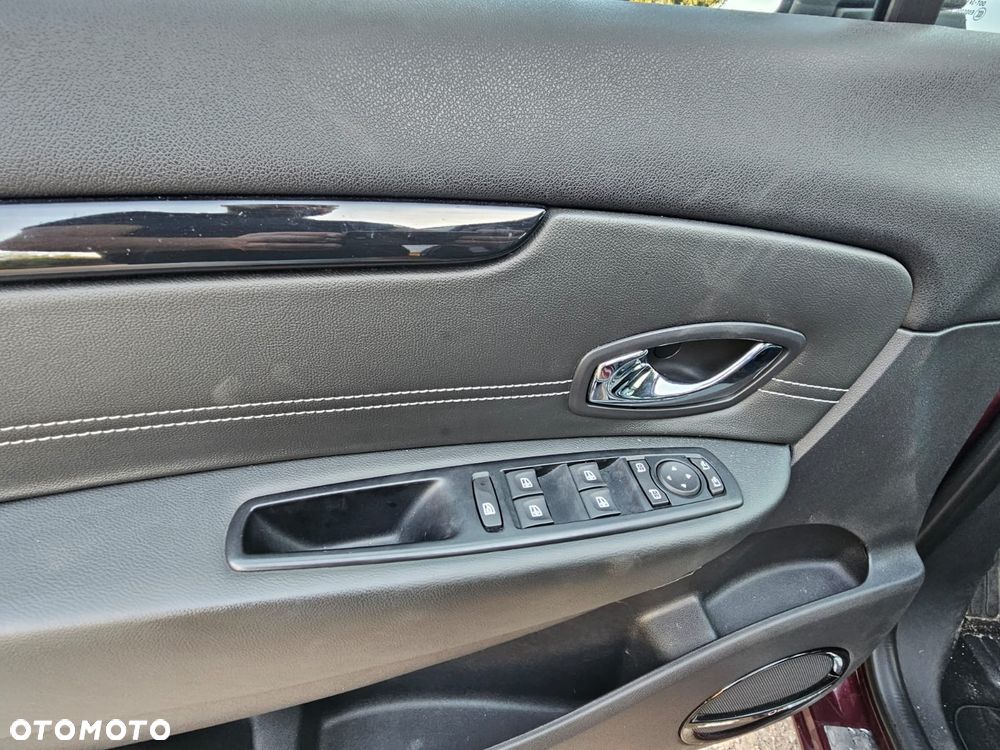 Renault Scenic 1.6 dCi Energy Bose Edition - 26