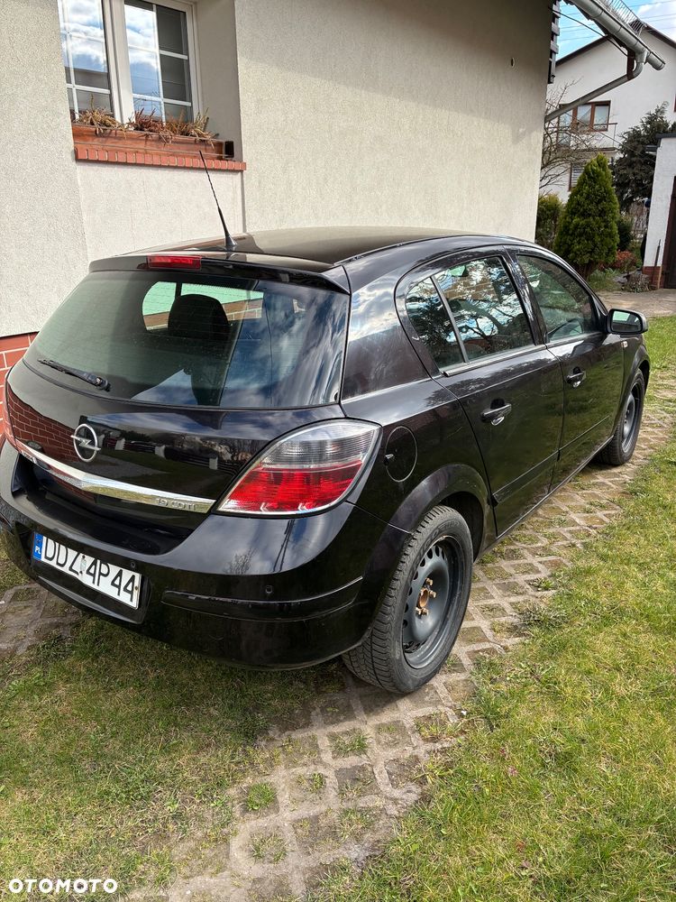Opel Astra 1.9 CDTI Cosmo - 3