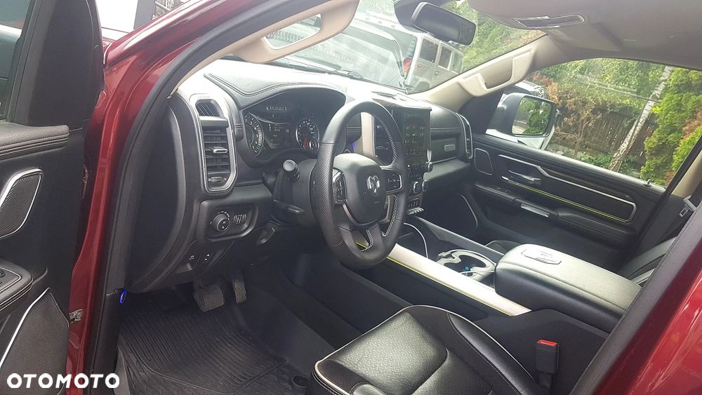 RAM 1500 Crew Cab Laramie - 9