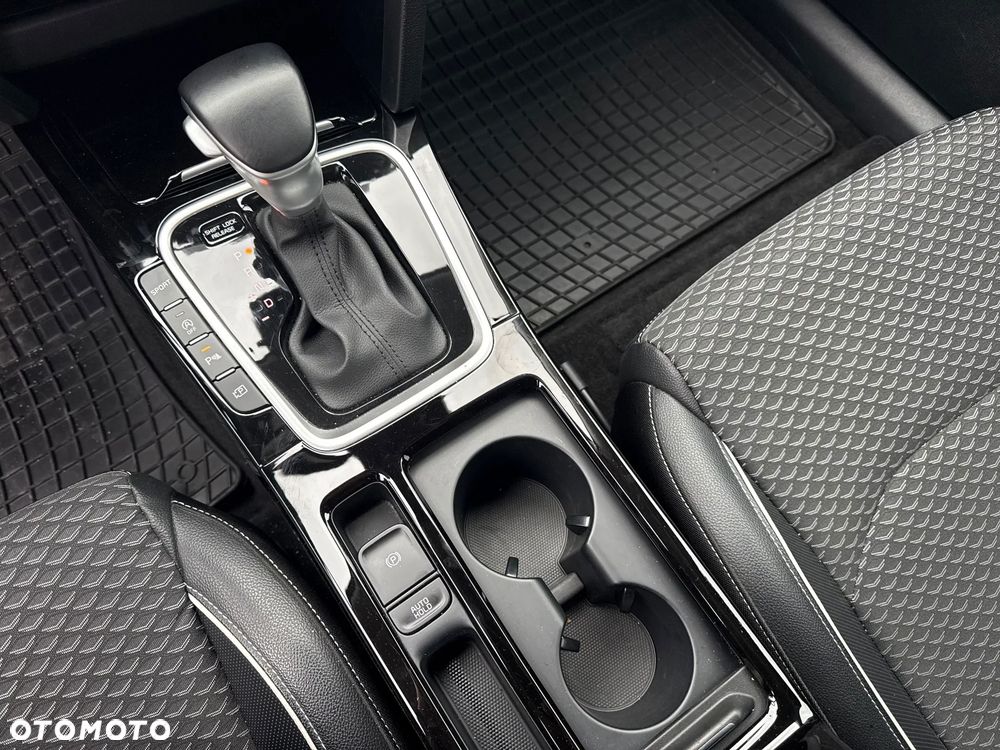 Kia Ceed 1.5 T-GDI Tribute DCT - 16