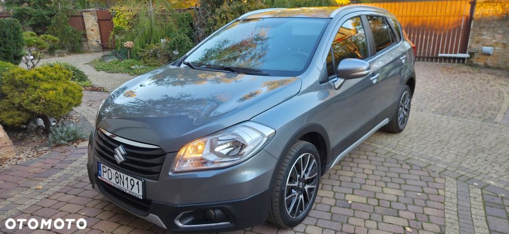 Suzuki SX4 S-Cross 1.6 Premium 4WD - 36